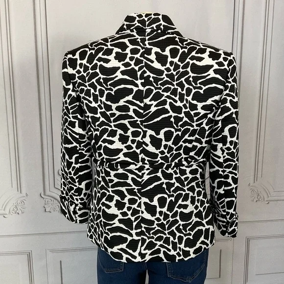 Liz Claiborne Suits Black & White Animal Print Short Coat Size 10 Blazer Pre♥️’d - Picture 5 of 5
